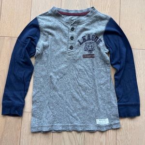 Carters boy 5T long sleeves Jersey